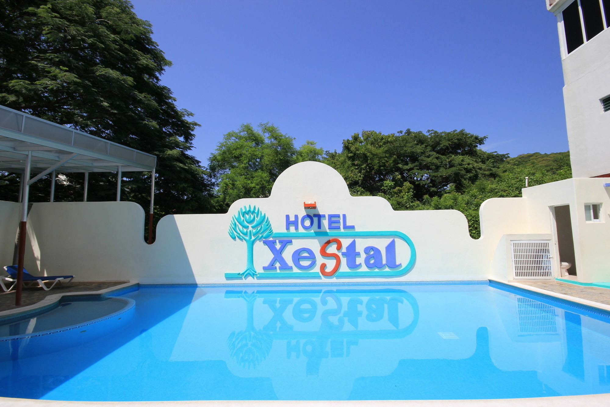 Hotel Xestal Santa Cruz Huatulco Exterior photo