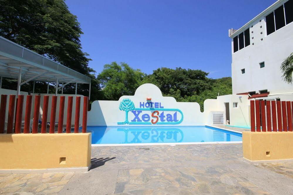 Hotel Xestal Santa Cruz Huatulco Exterior photo